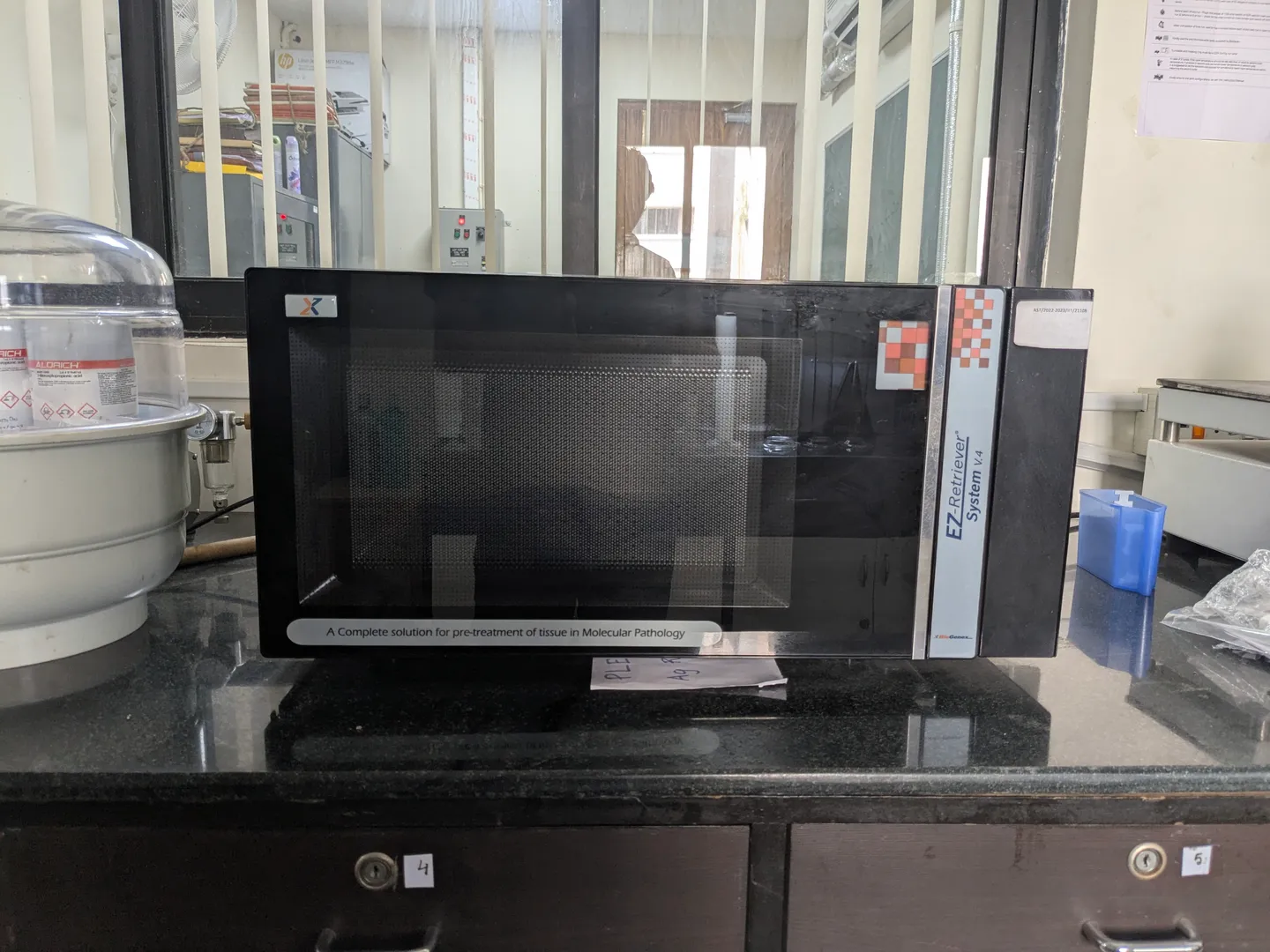 BioGenex EZ-Retriever System V.4