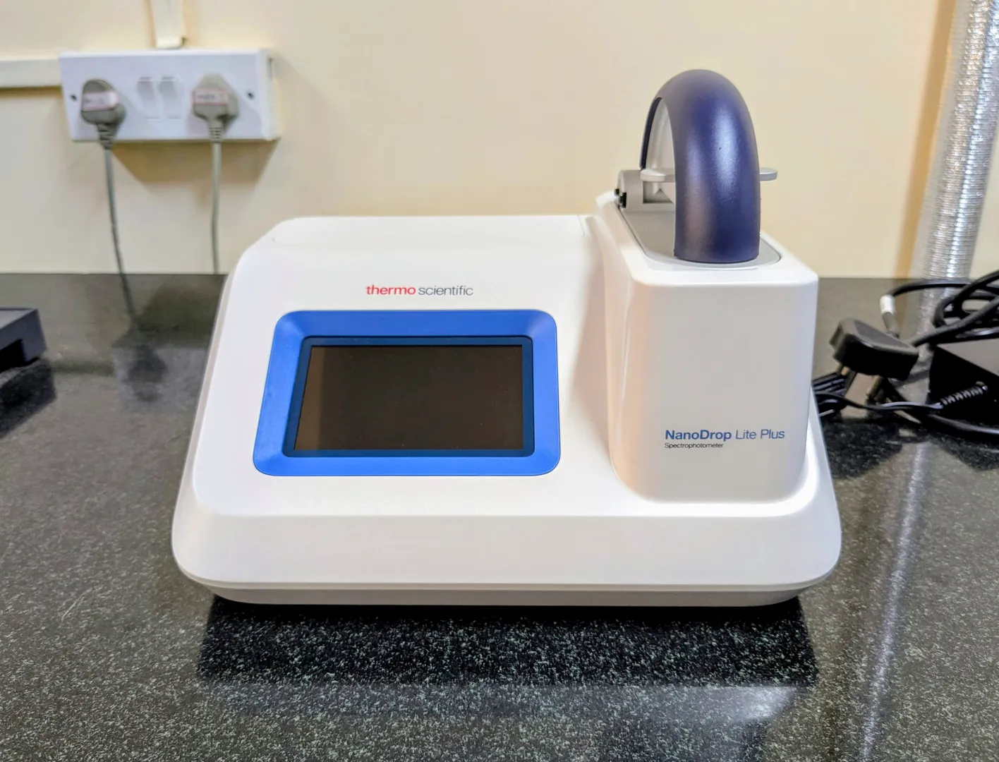 NanoDrop One Spectrophotometer